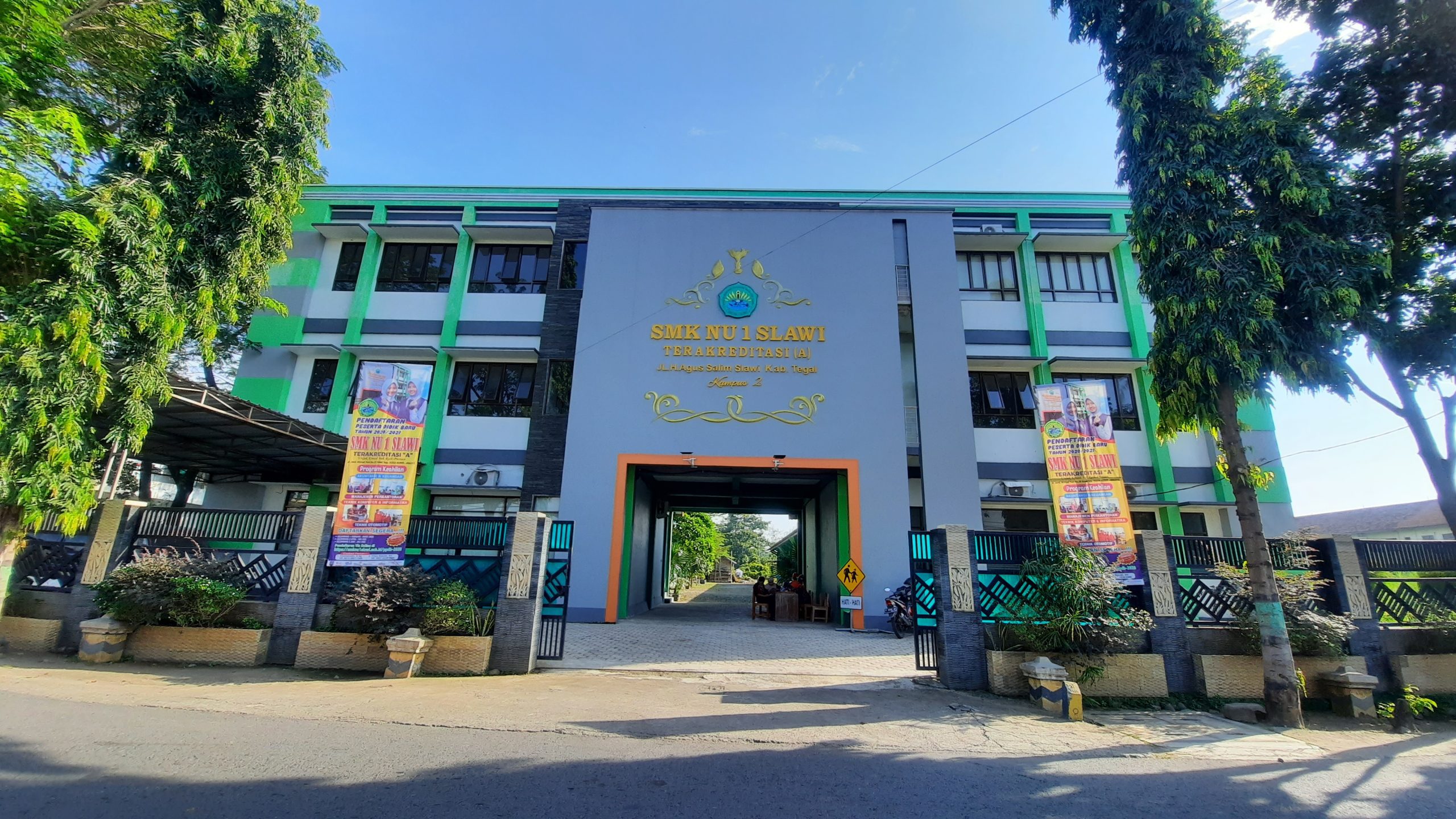 Header Kontak SMK NU 1 Slawi